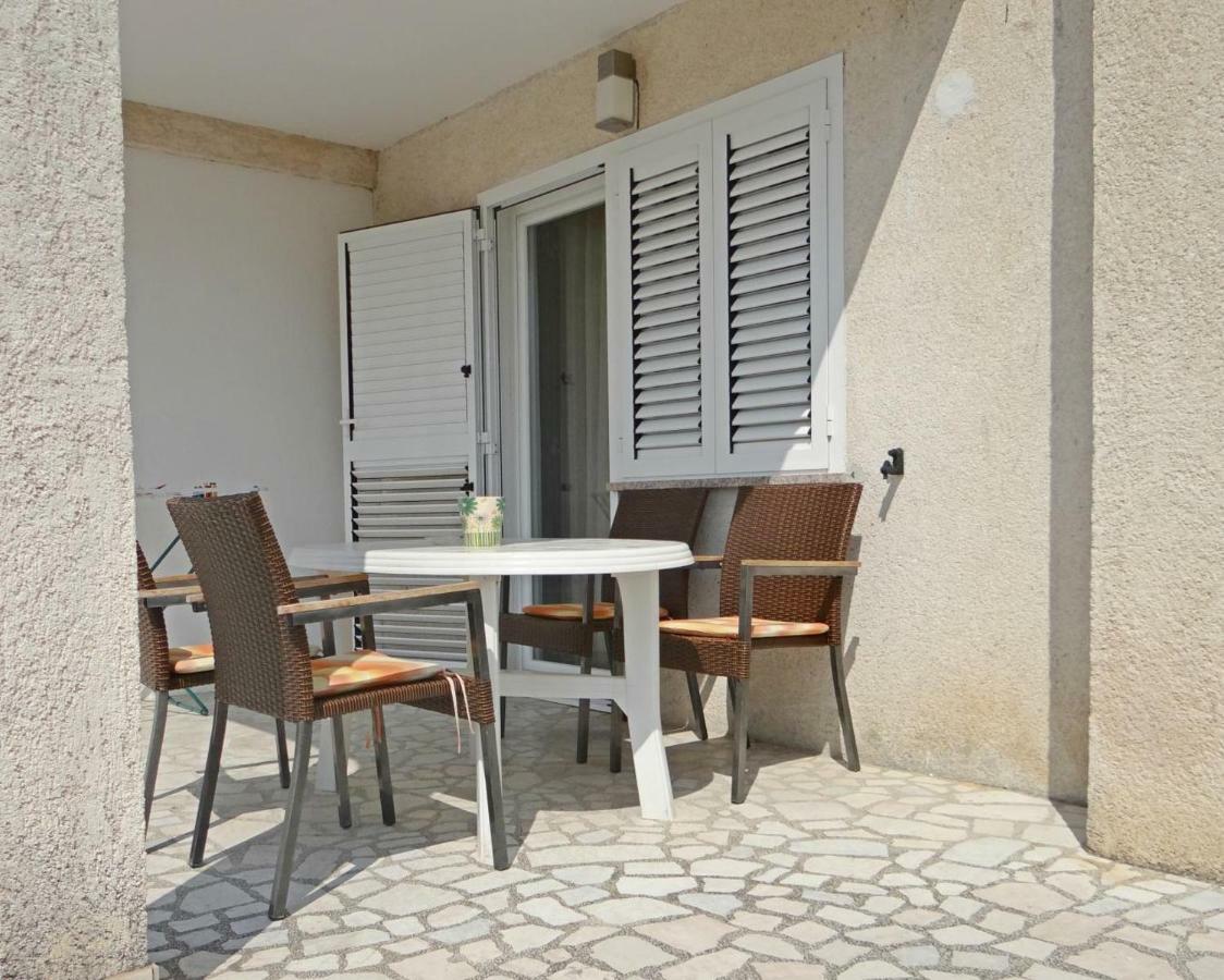 Ferienwohnung Petar Krk Town Exterior foto